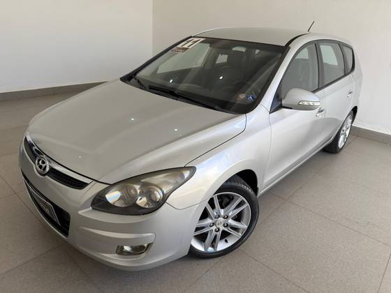 HYUNDAI I30 CW 2.0 MPFI 16V GASOLINA 4P AUTOMÁTICO HYUNDAI I30 CW 2.0 MPFI 16V GASOLINA 4P AUTOMÁTICO